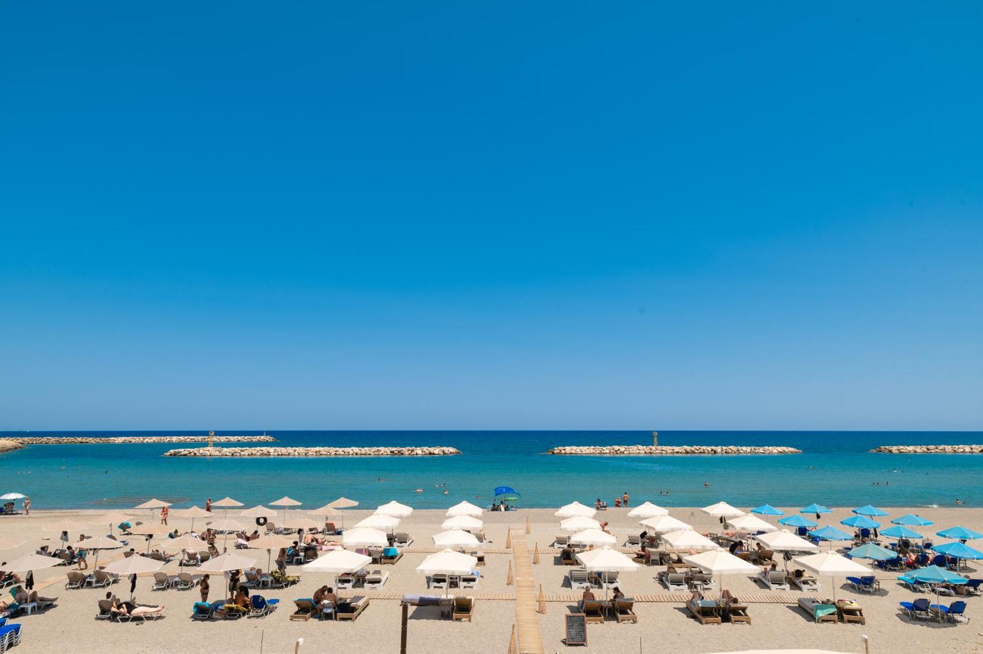 Ekati Seaside Living Апартаменты