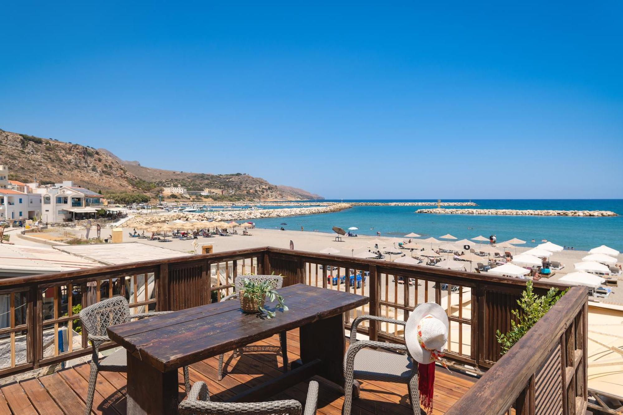 Апартаменты Ekati Seaside Living *