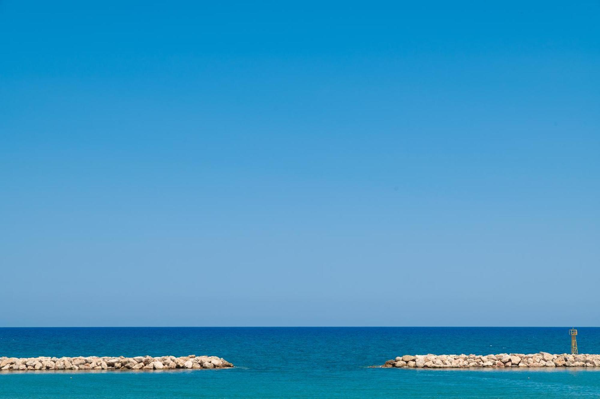 Ekati Seaside Living 公寓 *