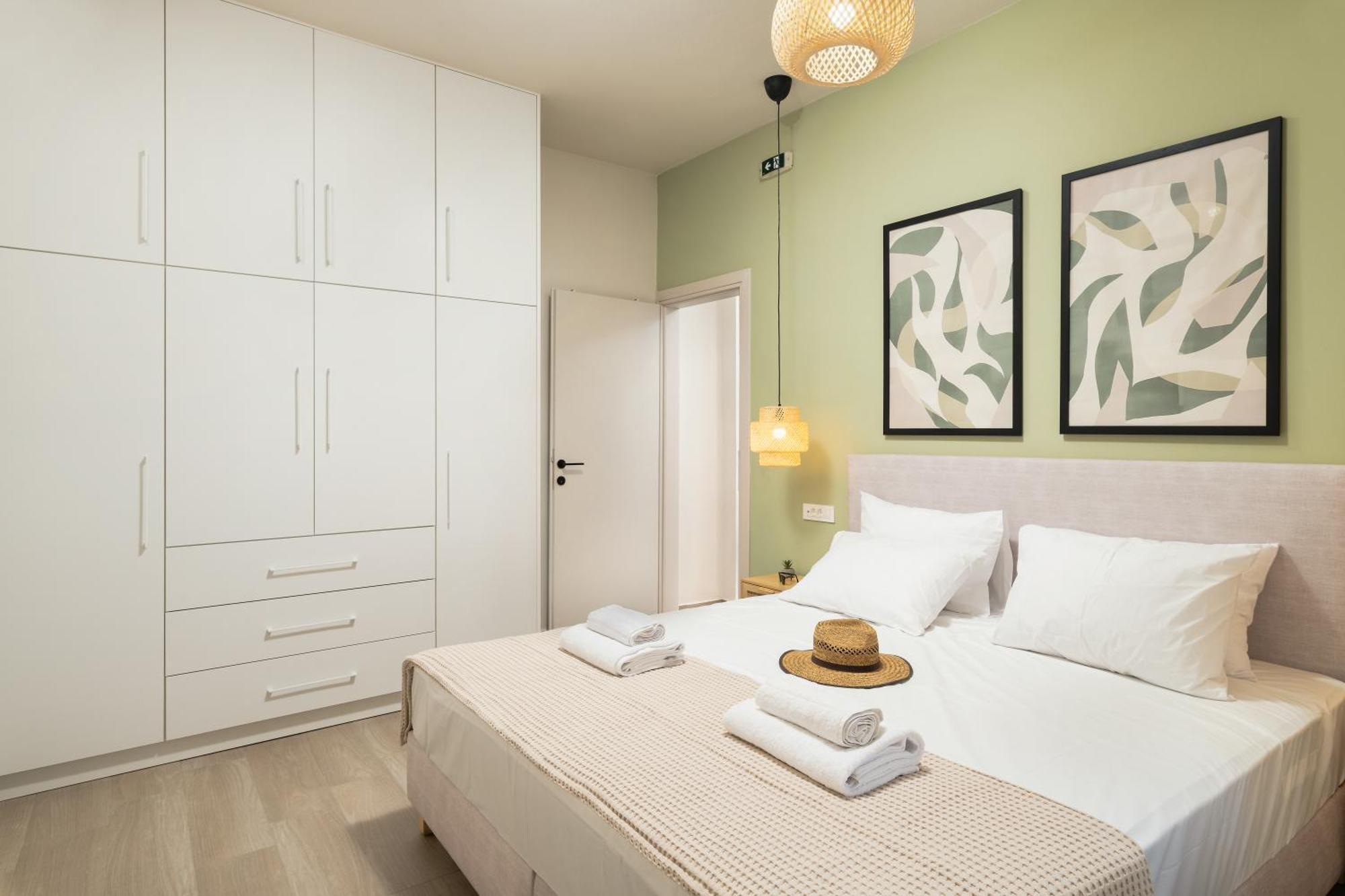 Ekati Seaside Living Apartment